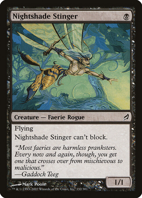 Сумеречный Уязвитель (Nightshade Stinger) - Lorwyn (#132) - Illustrated by Mark Poole - Magic: The Gathering Card